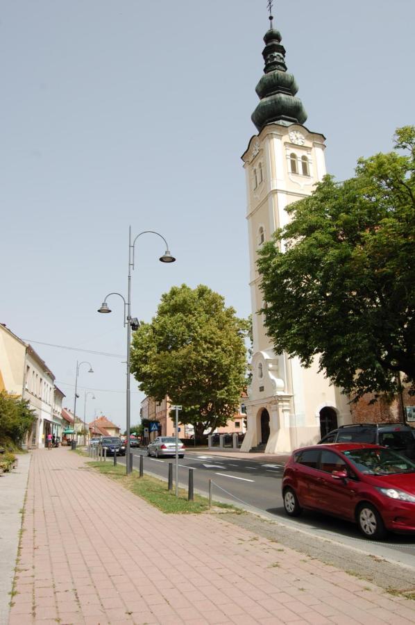 Fado Apartments Lendava Exteriér fotografie