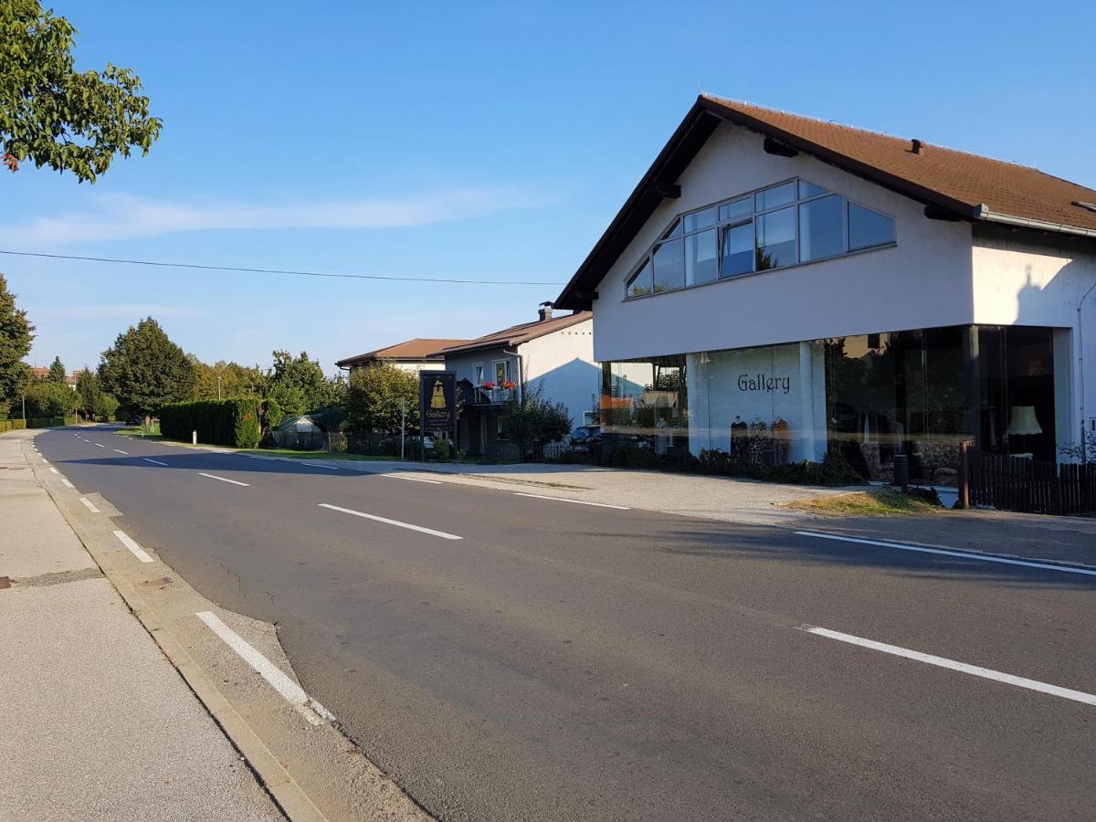 Fado Apartments Lendava Exteriér fotografie